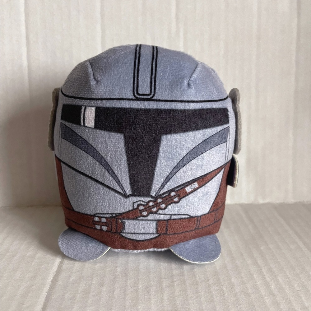 NWOT Star Wars The Mandalorian Din Djarin Cuutopia Plushie Mattel Disney+